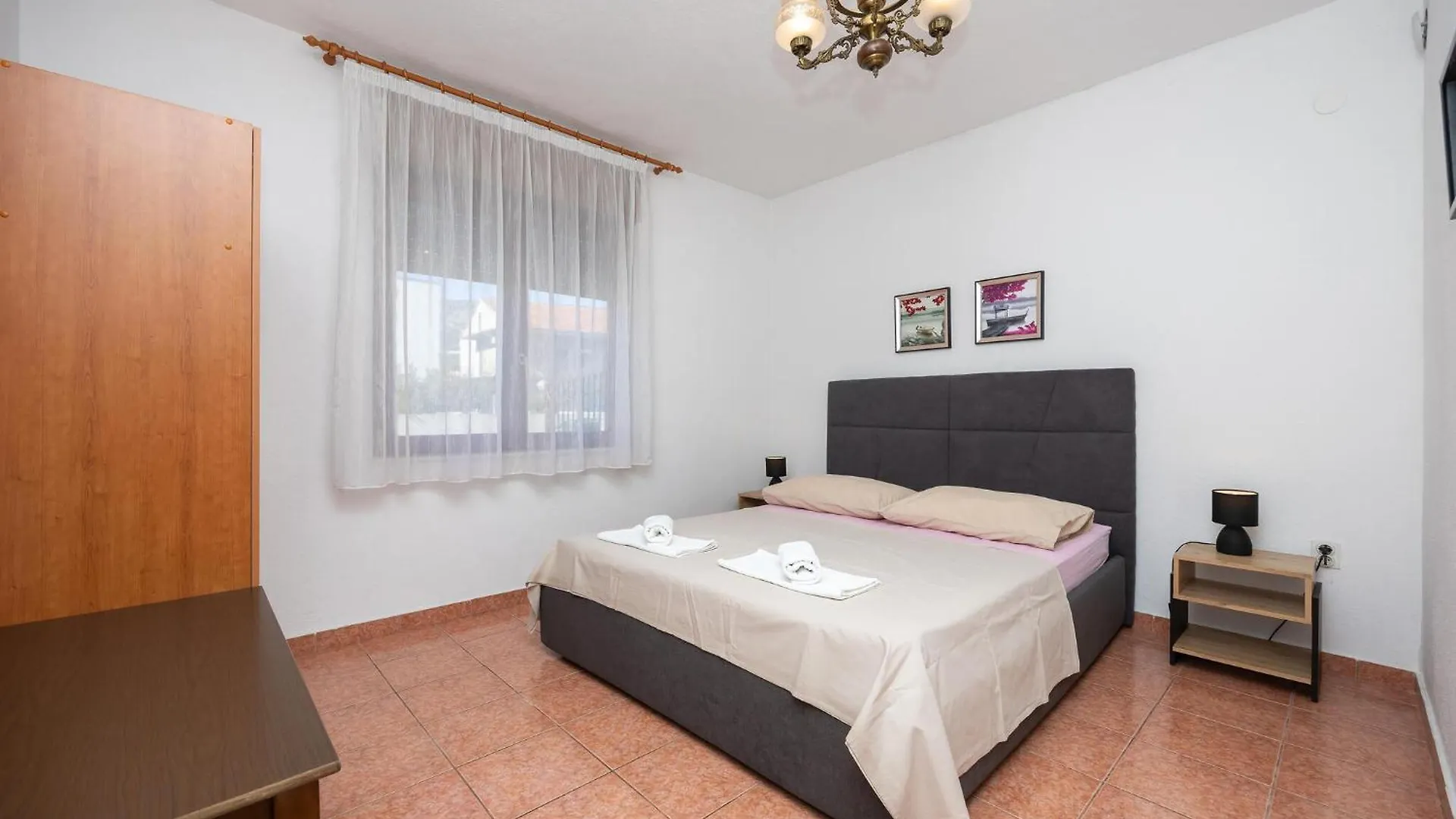 3 Bedroom Gorgeous Apartment In Trogir Croatia